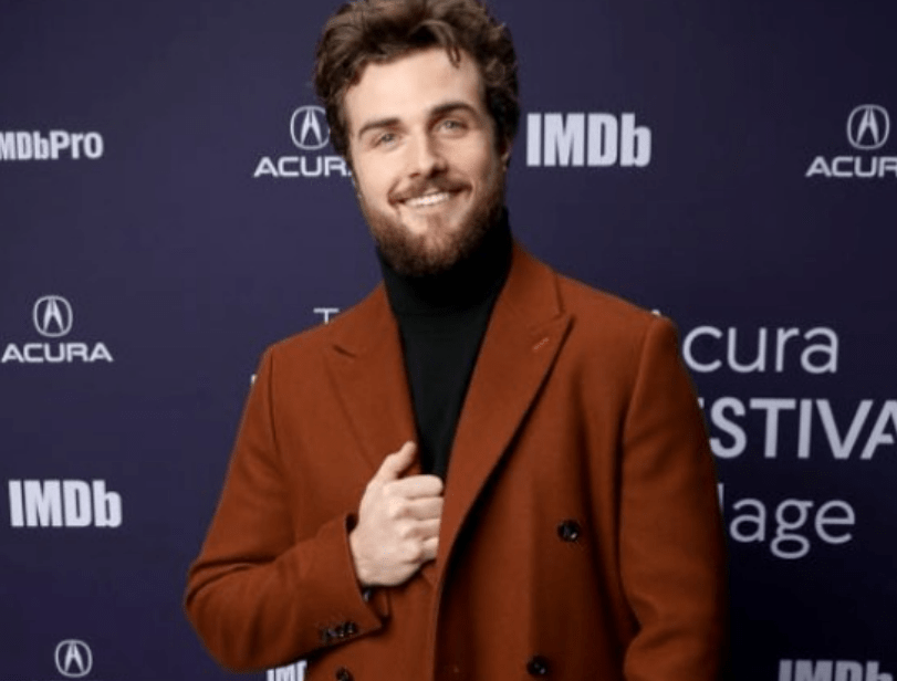 Beau Mirchoff age height net worth movies tv shows family parents siblings 