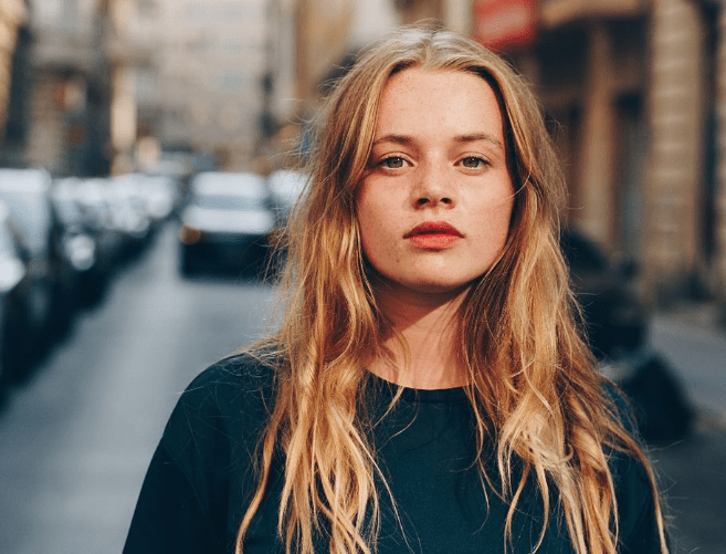 Luna Wedler age height net worth movies tv shows family