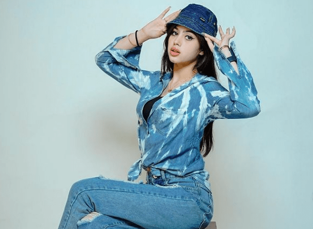 Riva Arora net worth age height movies tv shows family age height parents 
