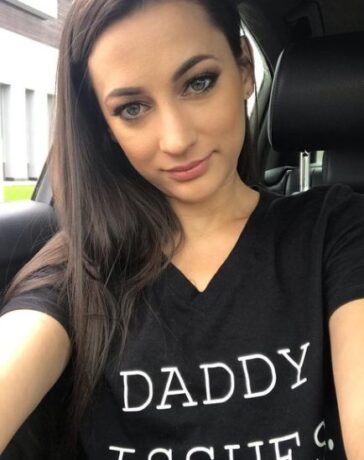 Georgia Jones - Age, Height, Weight, Net Worth, Onlyfans, Wiki, Biography