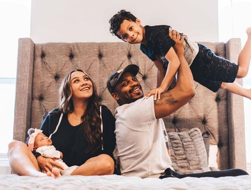 Jimmie Allen wife children partner family parents siblings Instagram height 