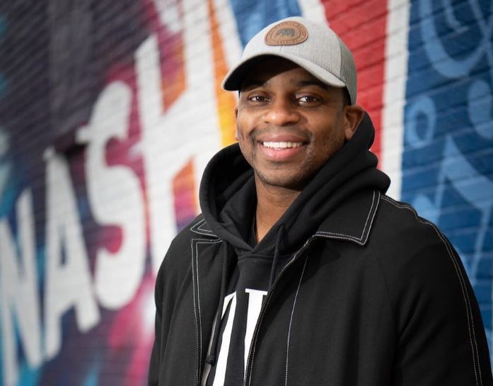 Jimmie Allen Net Worth, Age, Height, Wife, Songs, Albums Stark Times