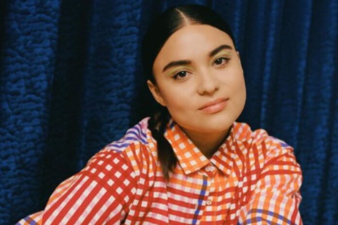 Devery Jacobs - Height, Net Worth, Age, Movies, TV Shows, Boyfriend, Family, Partner