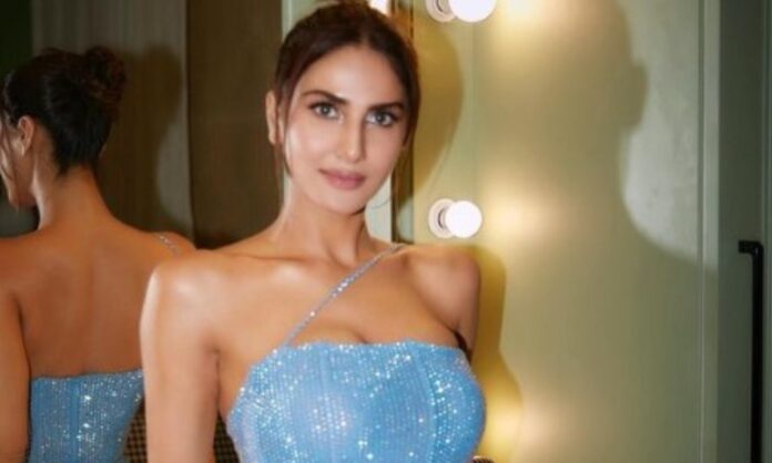 Vaani Kapoor- Height, Weight, Body Measurement, Hair Color, Eye Color