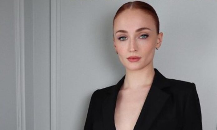 Sophie Turner- Height, Weight, Body Measurement, Hair Color, Eye Color