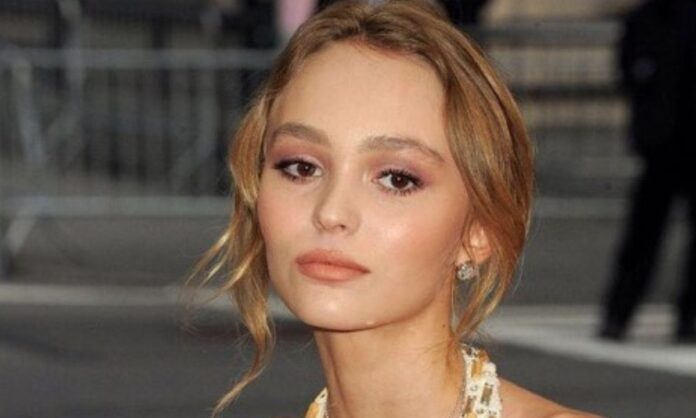 Lily-Rose Depp- Height, Weight, Body Measurement, Hair, and Eye Color