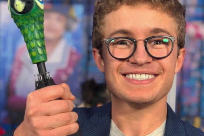 Sean Giambrone - Age, Height, Biography, Wiki, Net Worth, Weight