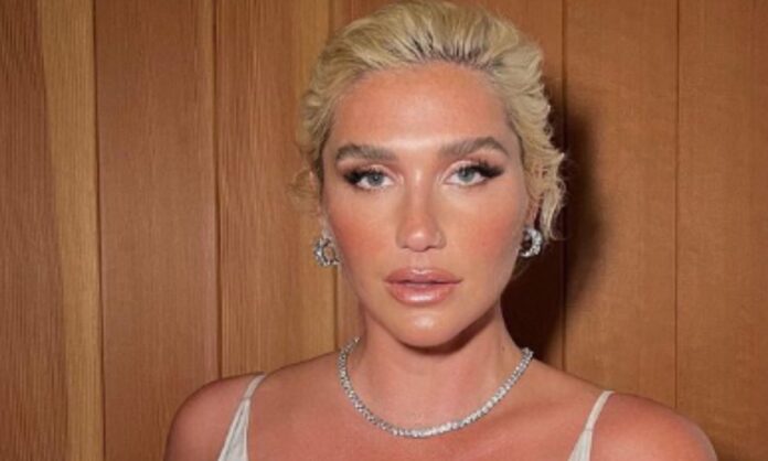 Kesha (Singer)- Height, Weight, Body Measurement, Hair, and Eye Color