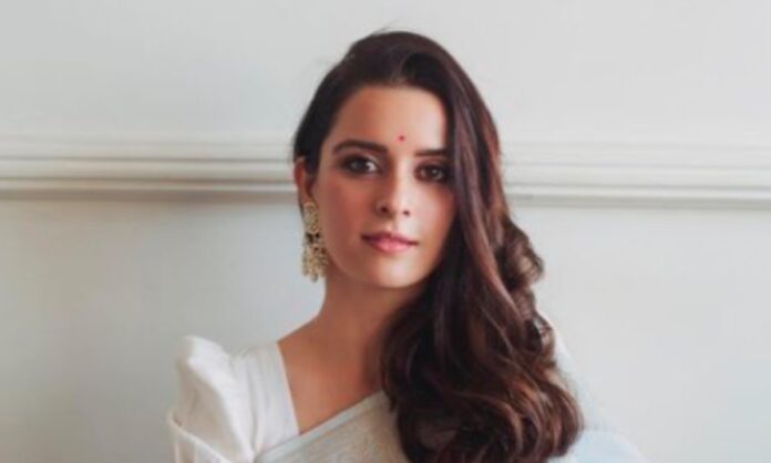 Ekta Kaul- Height, Weight, Age, Measurements, Zodiac Sign, Hair, and Eye Color